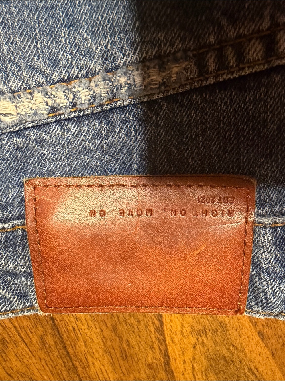 Zara distressed denim shorts size 8 - Picture 6 of 6